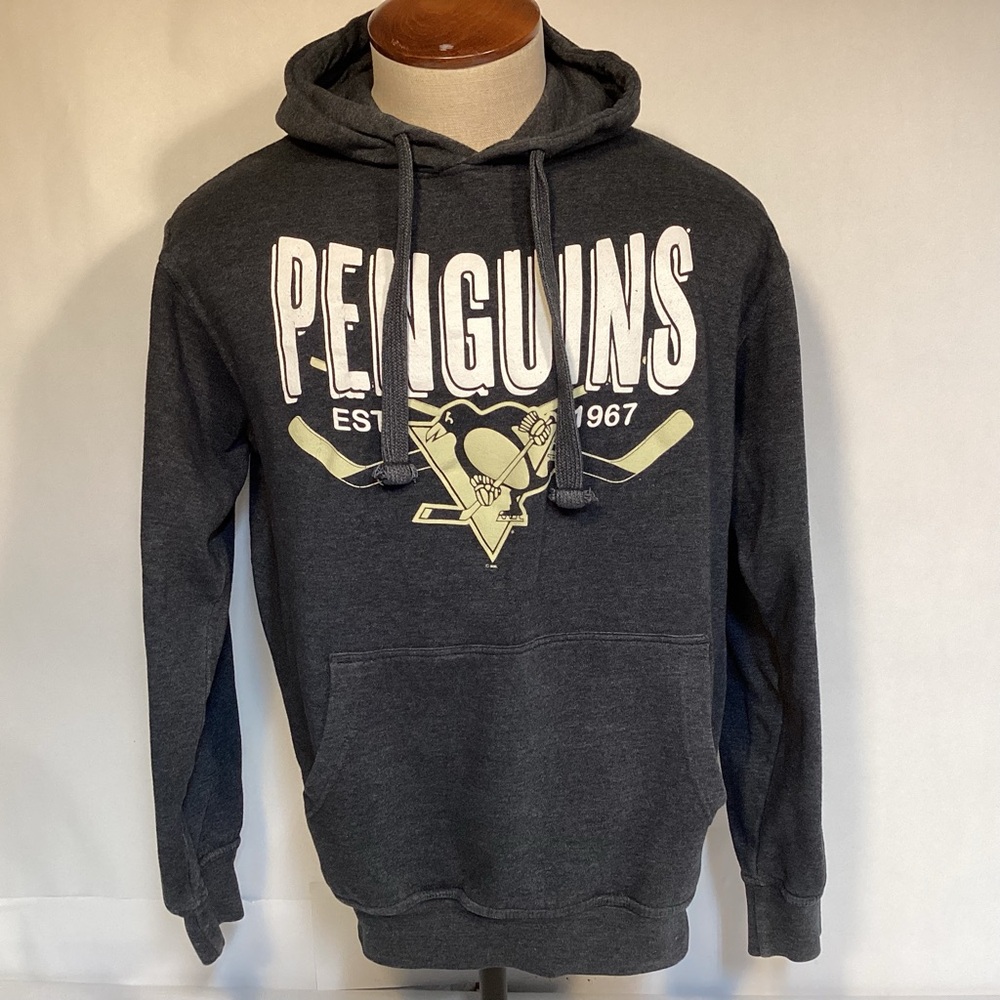 Pittsburgh Penguins Men’s Hoodie size medium G-III Sports by Carl Banks